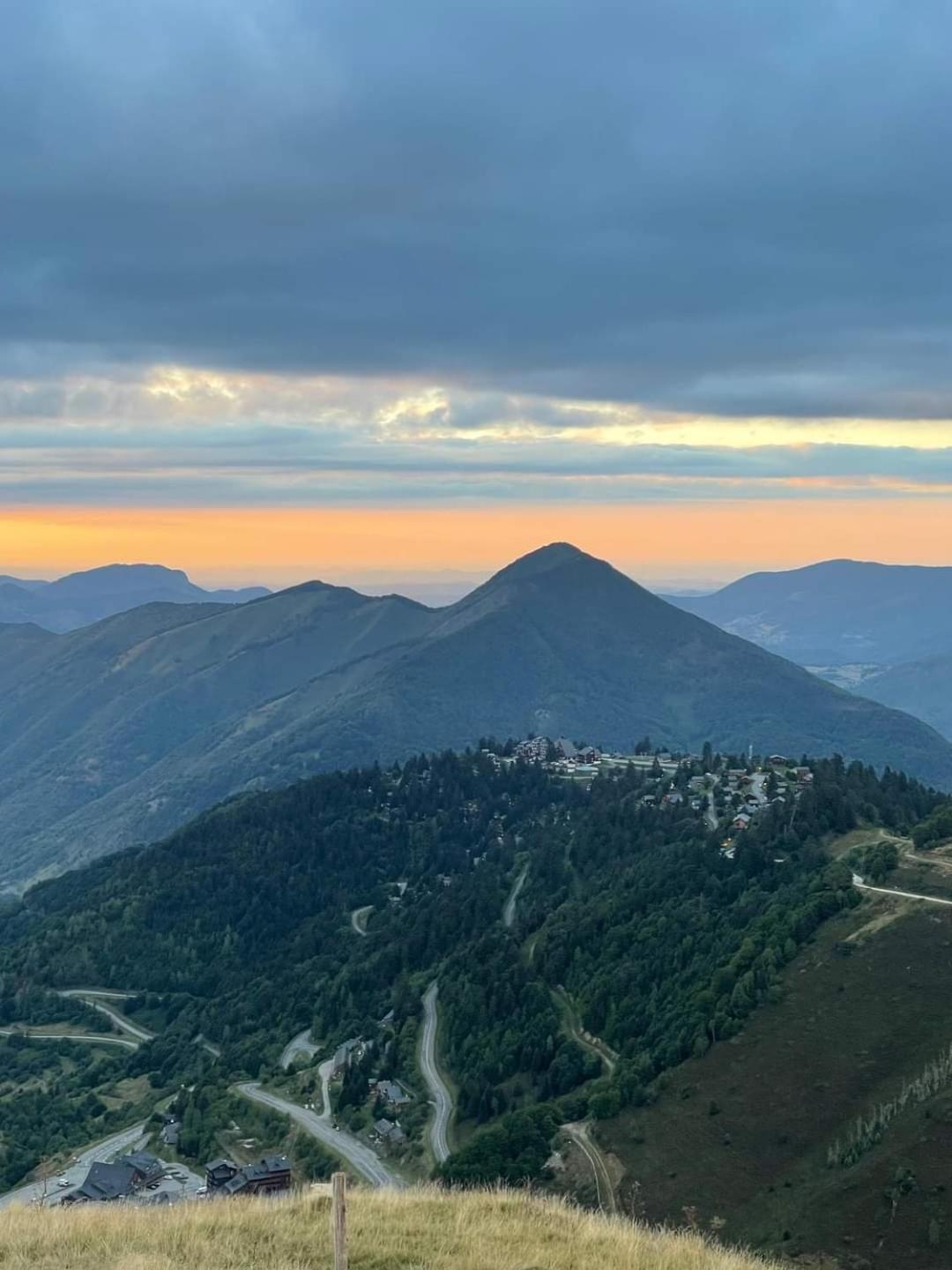 Guzet-Pyrenees-Pied Des Pistes Daire Ustou Dış mekan fotoğraf
